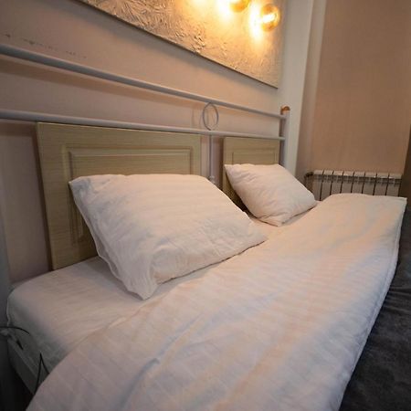 Kyiv Rouge Apartment Екстериор снимка